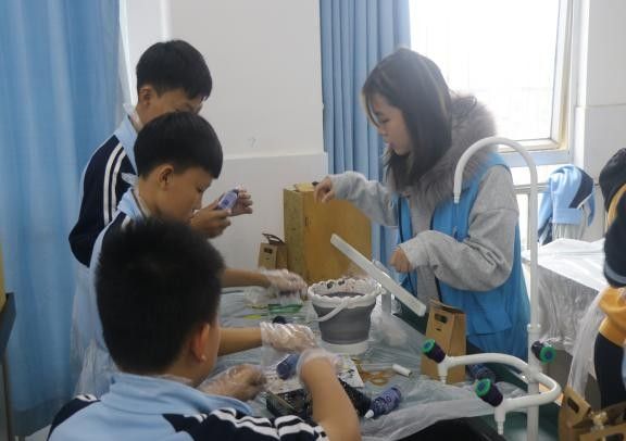 英国上市公司365