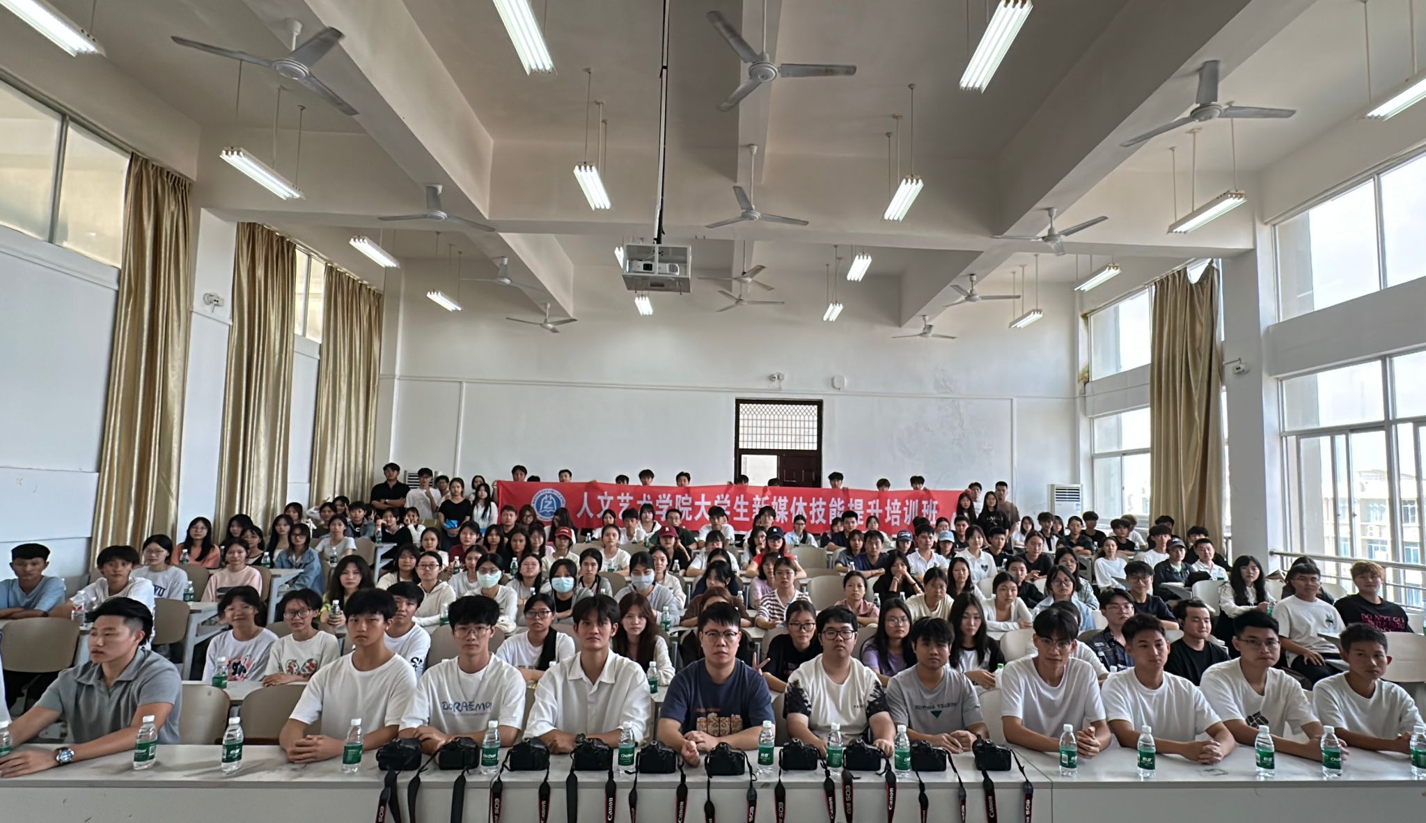 英国上市公司365