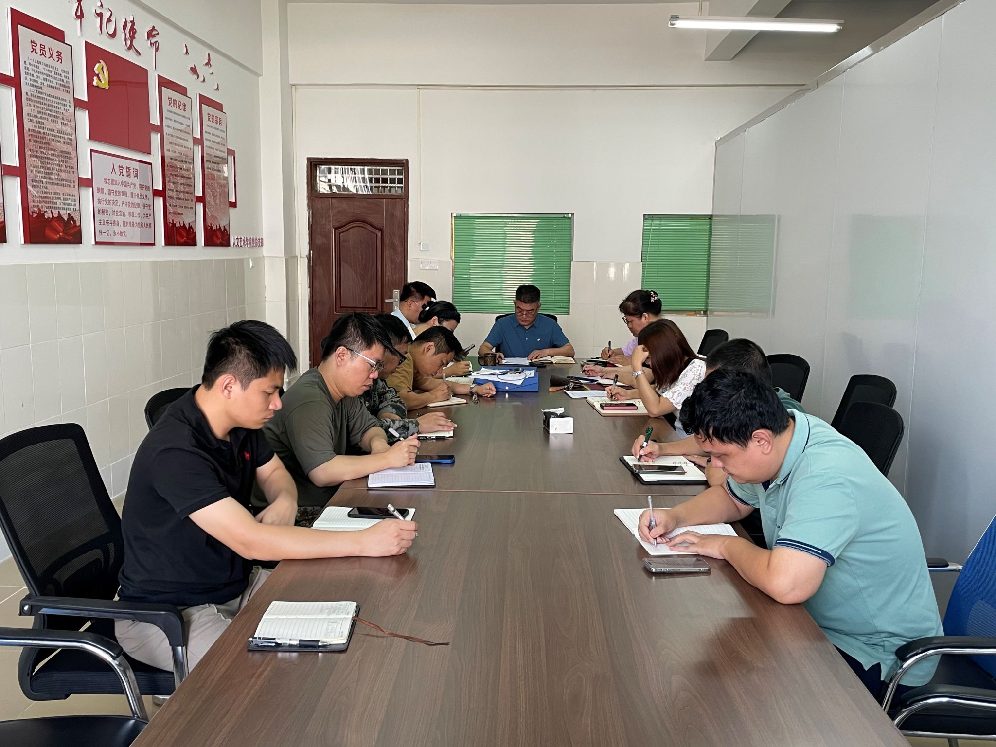 英国上市公司365