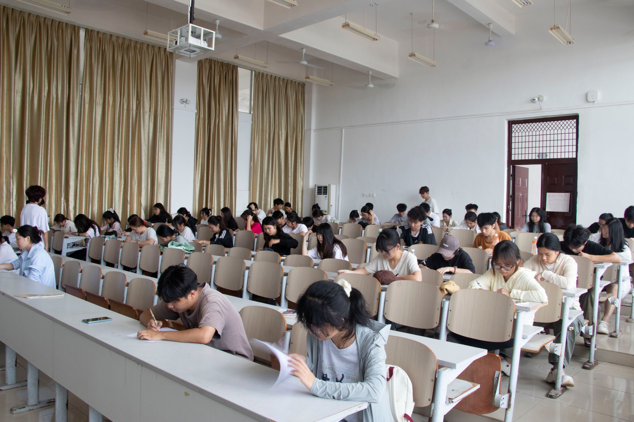 英国上市公司365