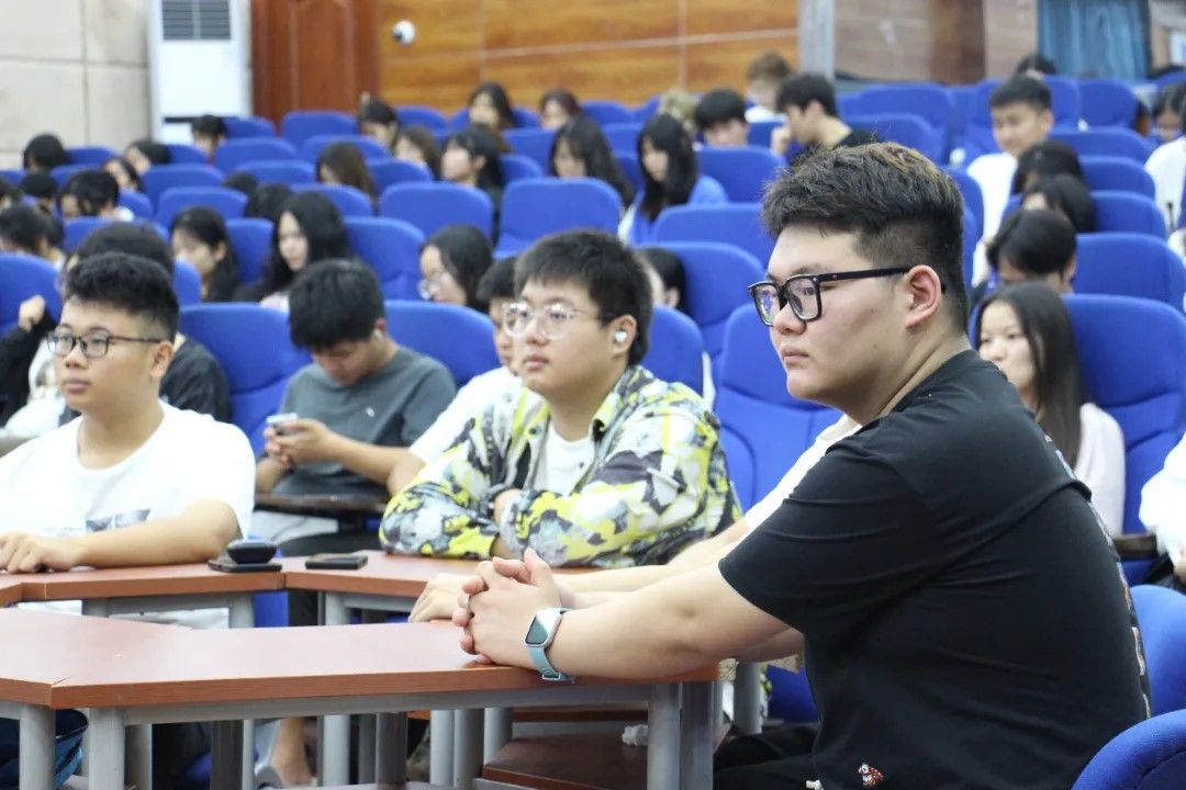 英国上市公司365