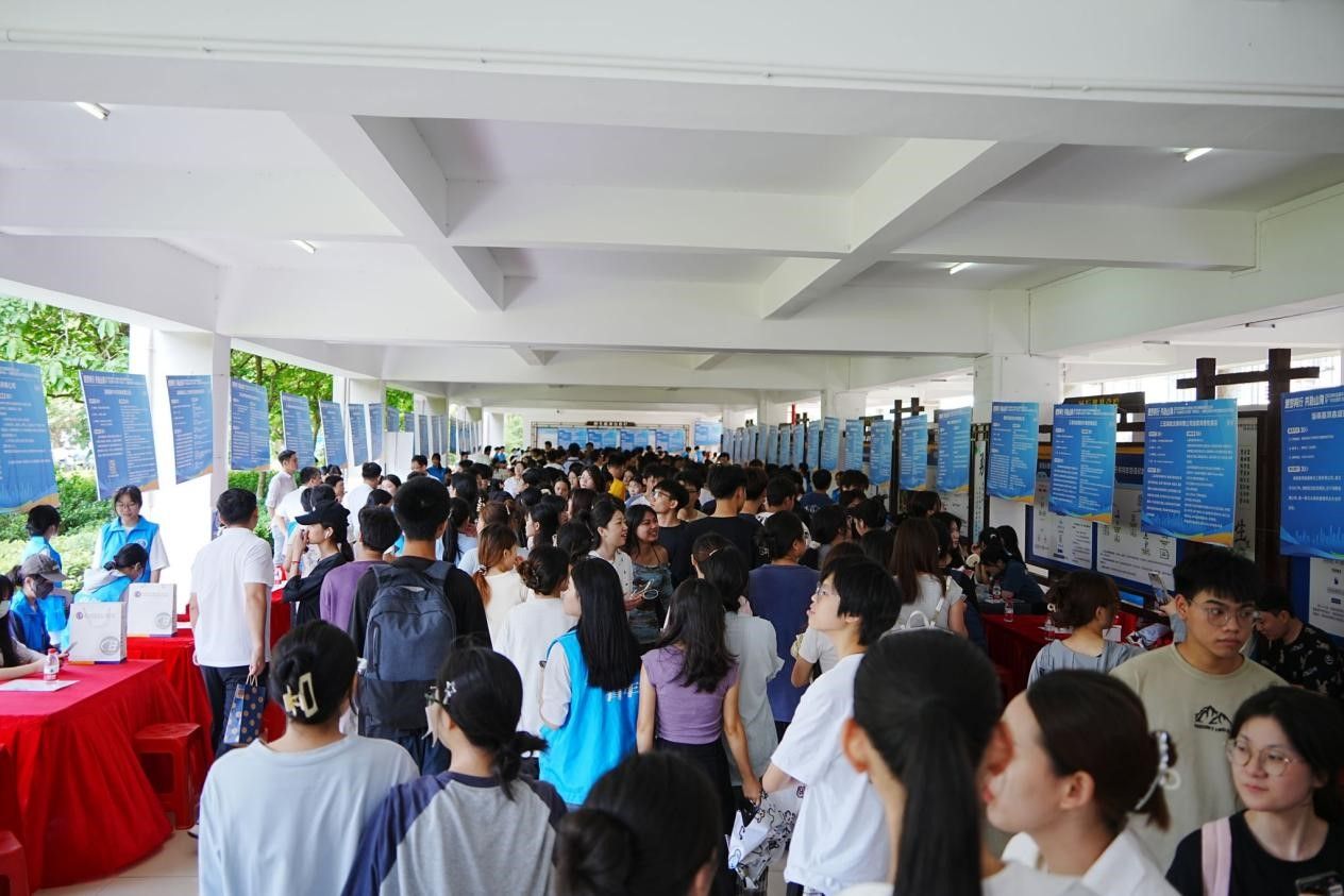 英国上市公司365