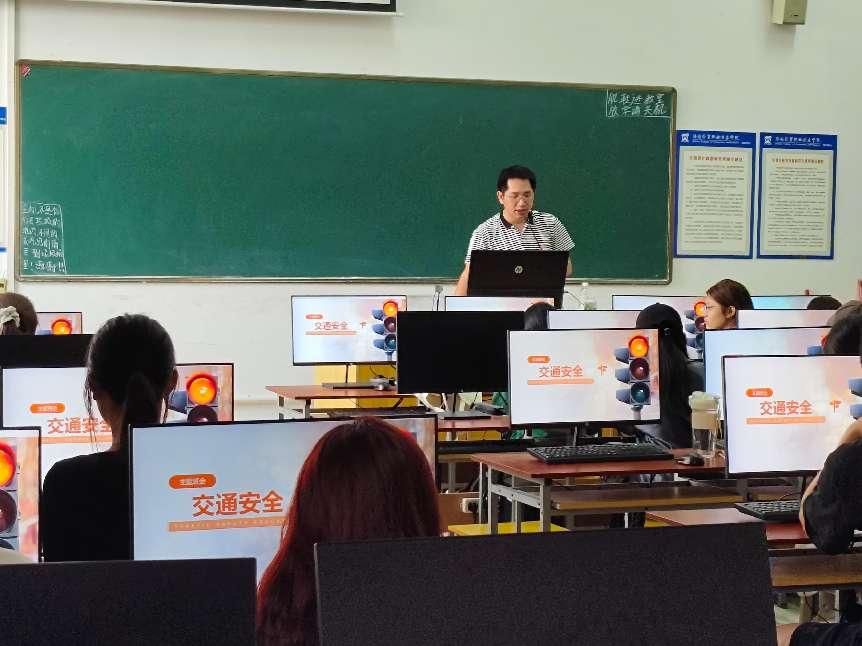 英国上市公司365