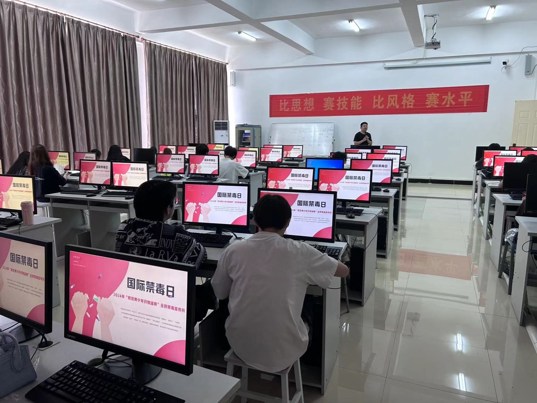 英国上市公司365