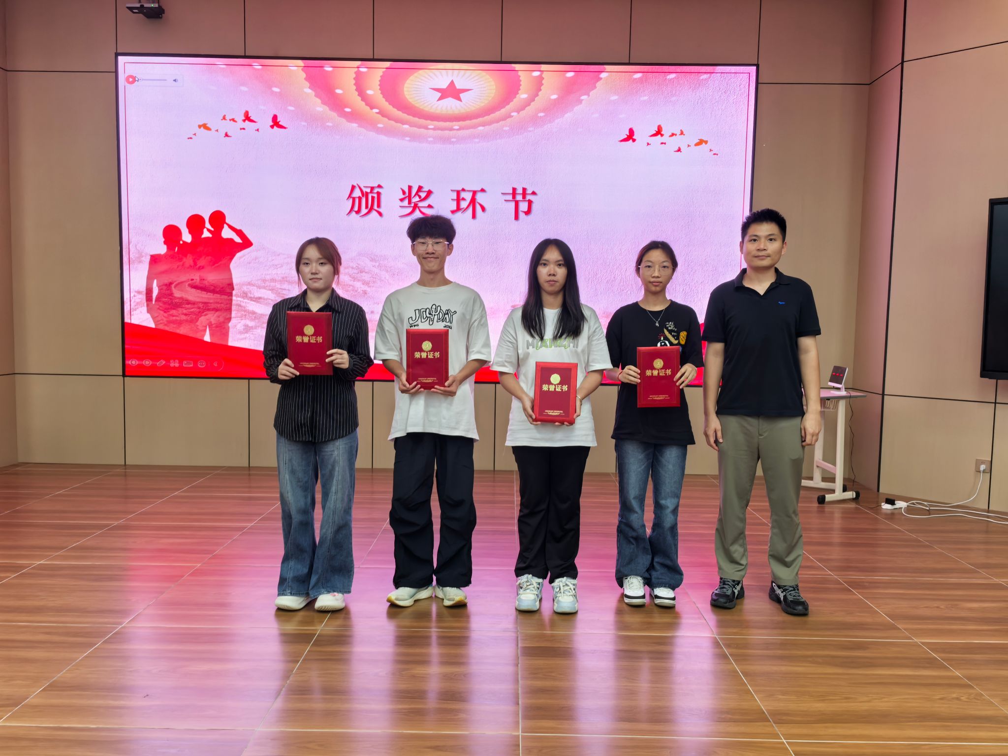 英国上市公司365