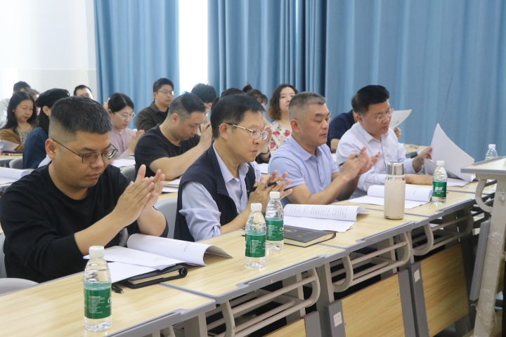 英国上市公司365